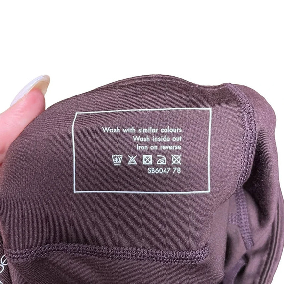 Sweaty Betty All Day‎ Embossed Crocodile 7/8 Leggings Maroon Red Size XS - Picture 9 of 9